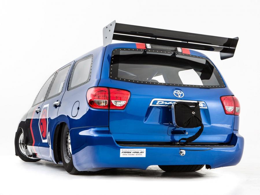  Toyota Sequoia Family Dragster by Antron Brown Team 2012 года  (фото 13 из 14)